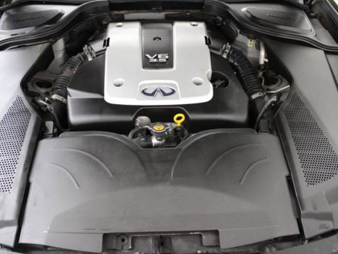 Used 2010 INFINITI M35 w/ Technology Pkg RWD image 19