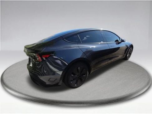 Used 2025 Tesla Model 3 Long Range RWD image 5