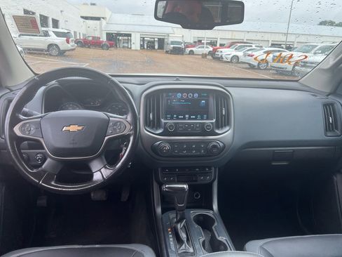 Used 2017 Chevrolet Colorado Z71 image 45