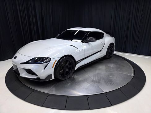 Used 2024 Toyota Supra RWD image 11