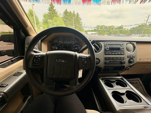 Used 2012 Ford F250 XLT w/ XLT Premium Pkg AWD/4WD image 28