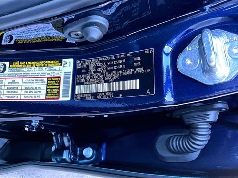 Certified 2025 Toyota Highlander XLE FWD image 34