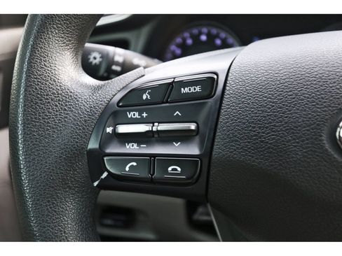 Used 2019 Hyundai Elantra SEL FWD image 18