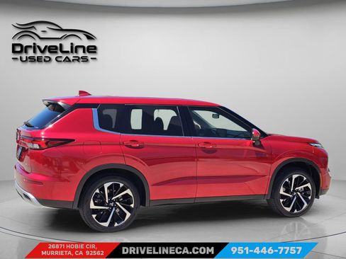 Used 2024 Mitsubishi Outlander SE image 8