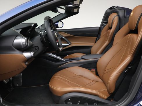 Certified 2022 Ferrari 812 GTS image 14