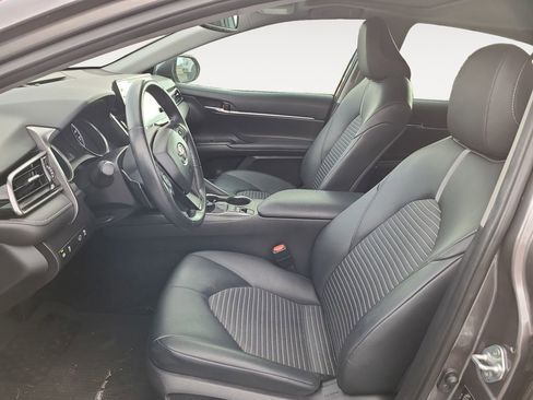 Used 2023 Toyota Camry SE w/ Audio Upgrade Package image 9