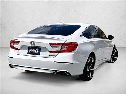 Used 2019 Honda Accord Sport image 2