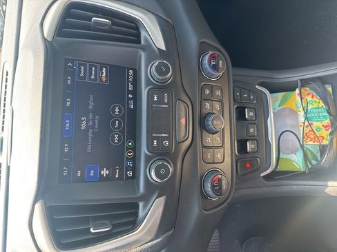 Used 2019 GMC Terrain Denali w/ Advanced Safety Package AWD/4WD image 10