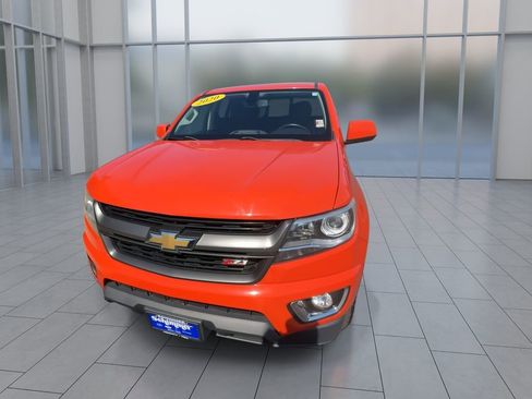Used 2020 Chevrolet Colorado Z71 AWD/4WD image 3