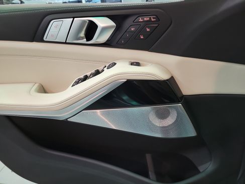 New 2027 BMW X7 M60i AWD/4WD image 21