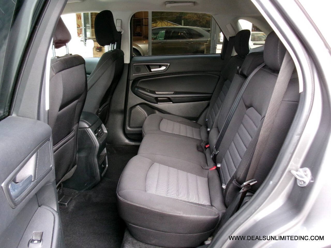 Used 2023 Ford Edge SE AWD/4WD image 14