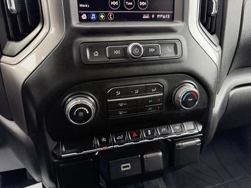 Used 2020 Chevrolet Silverado 1500 Custom w/ Custom Value Package RWD image 28
