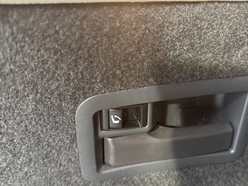 Used 2018 Nissan Murano Platinum w/ Cargo Package image 23