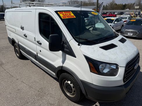 Used 2017 Ford Transit 250 130 Low Roof image 1