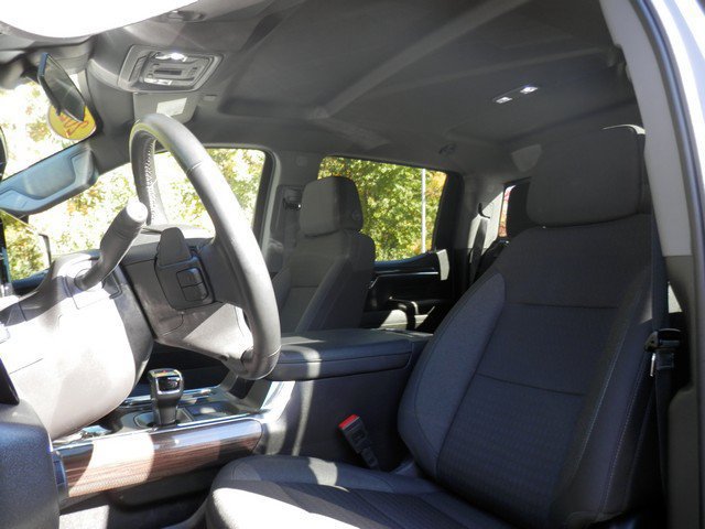 Used 2024 Chevrolet Silverado 1500 LT Trail Boss w/ Convenience Package II AWD/4WD image 18