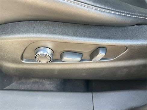 Certified 2024 Cadillac XT4 Premium Luxury image 28