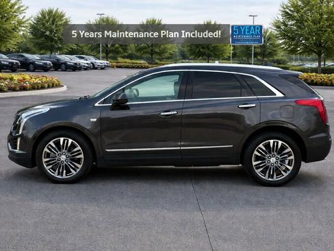 Used 2017 Cadillac XT5 Premium Luxury w/ Driver Assist Package FWD image 2
