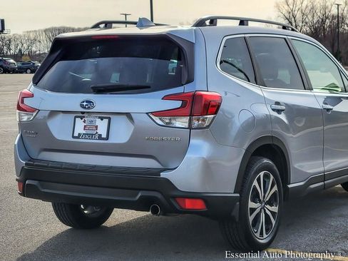 Used 2023 Subaru Forester Limited image 6