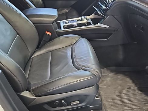 Used 2022 Ford Explorer Platinum w/ Equipment Group 601A image 13