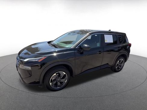 Used 2025 Nissan Rogue SV FWD image 7