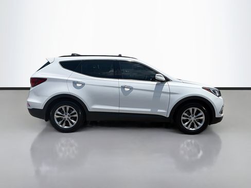 Used 2018 Hyundai Santa Fe Sport 2.0T FWD image 6