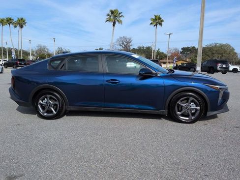 Used 2025 Kia K4 LXS image 3