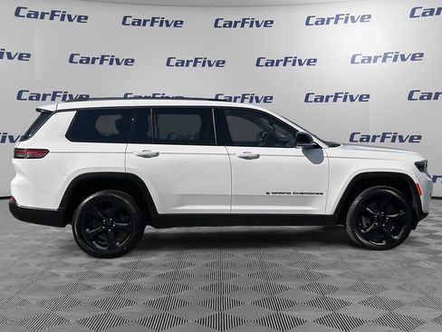 Used 2022 Jeep Grand Cherokee L Laredo image 7