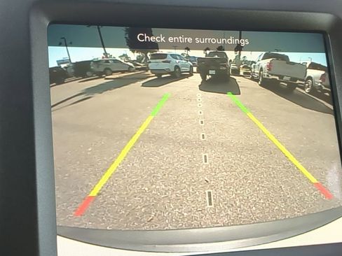 Used 2022 Jeep Cherokee Trailhawk image 19