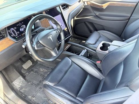 Used 2020 Tesla Model X Long Range image 5