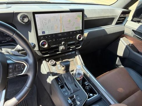 Used 2024 Lexus GX 550 w/ Accessory Package (Z1) AWD/4WD image 10