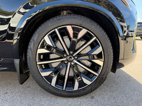 New 2026 Volvo XC90 T8 Ultra w/ Protection Package Premier image 7