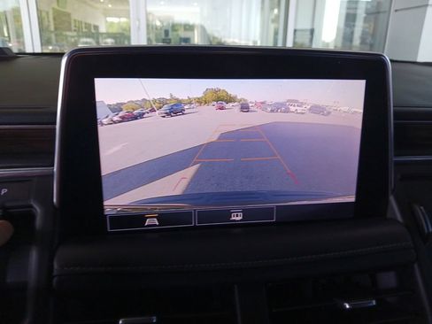 Used 2021 Chevrolet Tahoe LT AWD/4WD image 22
