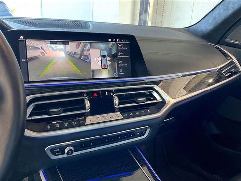 Used 2021 BMW X7 M50i w/ Cold Weather Package AWD/4WD image 10