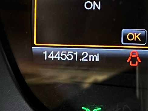 Used 2016 Ford Expedition XLT w/ Equipment Group 202A RWD image 11