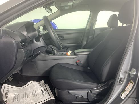 Used 2024 Nissan Sentra S FWD image 15