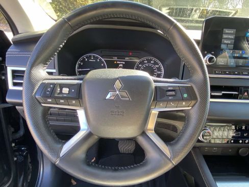 Used 2022 Mitsubishi Outlander SEL image 20