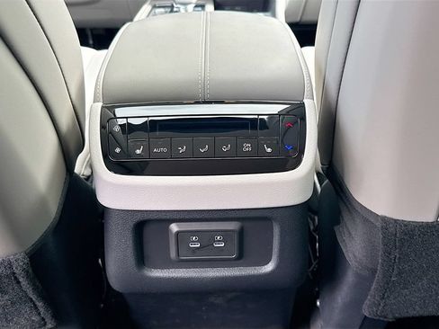 Certified 2026 INFINITI QX60 Luxe w/ Cargo Package FWD image 28