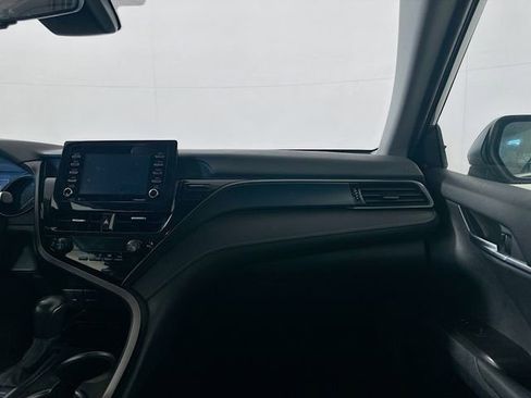 Certified 2024 Toyota Camry SE image 23