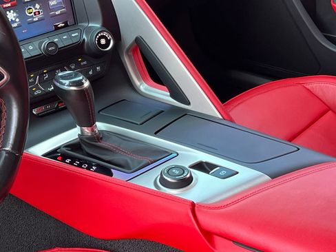 Used 2017 Chevrolet Corvette Z06 w/ Z07 Performance Package RWD image 33