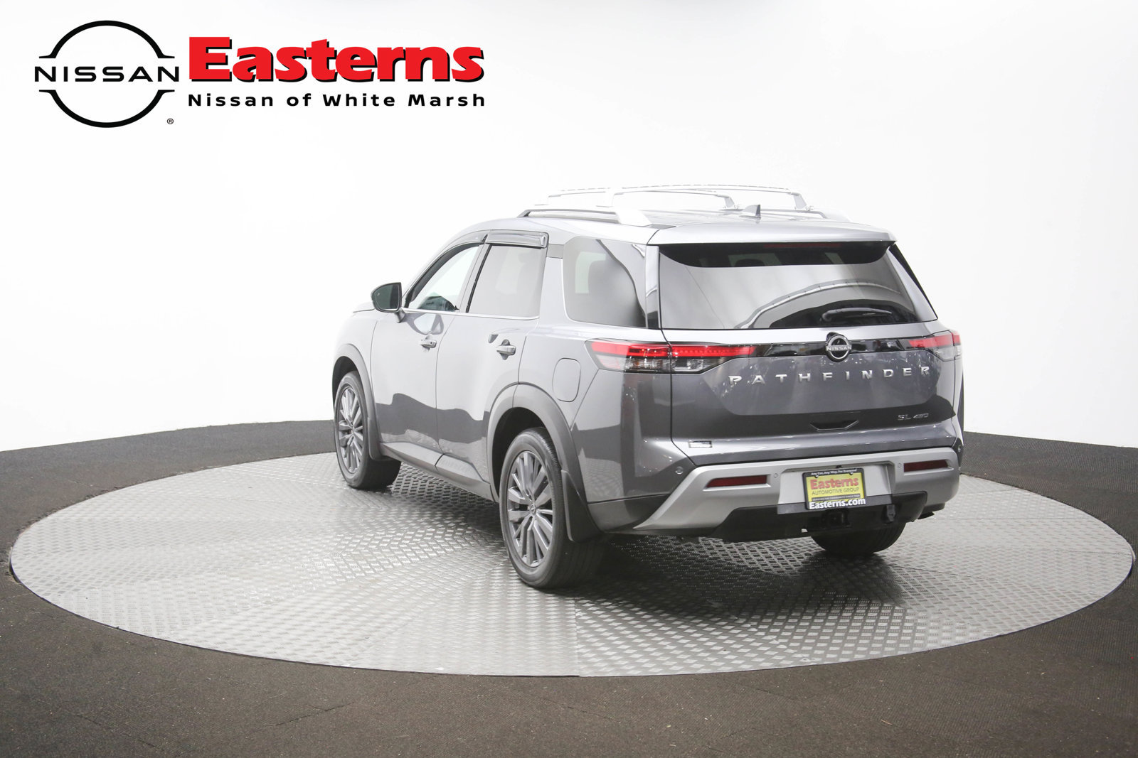 Used 2024 Nissan Pathfinder SL AWD/4WD image 65