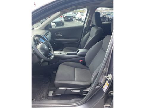 Used 2018 Honda HR-V EX image 12