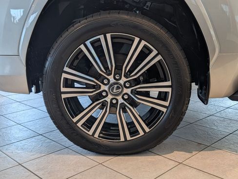 Used 2024 Lexus LX 600 4WD w/ Appearance Package image 37