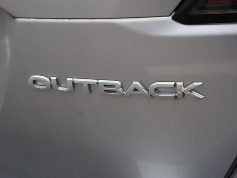 Used 2020 Subaru Outback Limited XT image 17