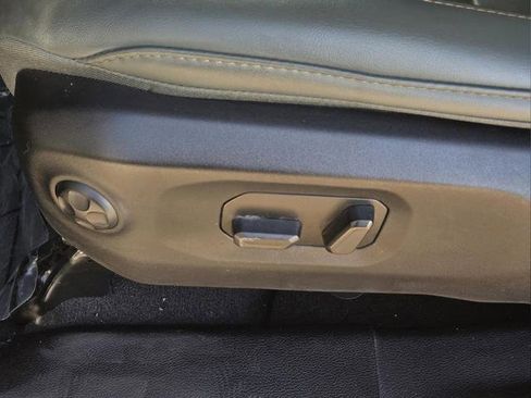 Used 2025 Jeep Gladiator Mojave w/ Convenience Group image 18