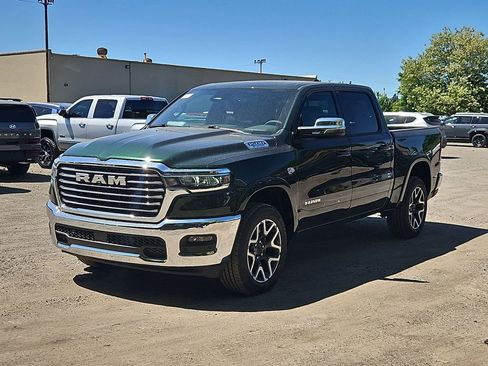 New 2026 RAM 1500 Laramie AWD/4WD image 3