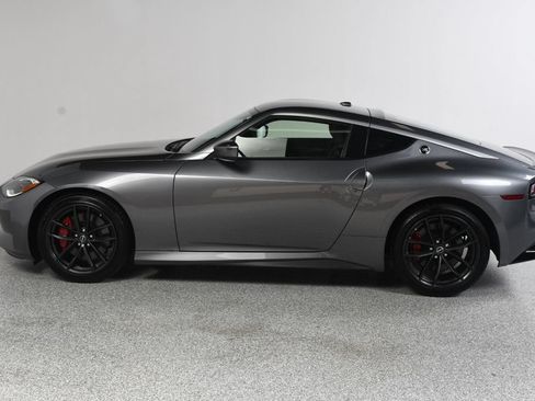 Used 2024 Nissan Z Performance w/ Floor Mat Package RWD image 4