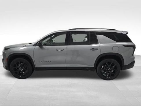 New 2026 Chevrolet Traverse RS image 2