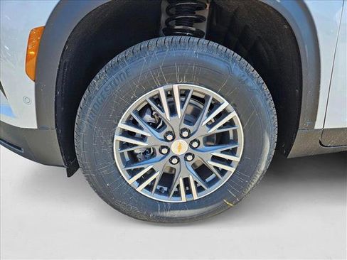 New 2025 Chevrolet Traverse LT w/ Enhanced Driving Package image 19