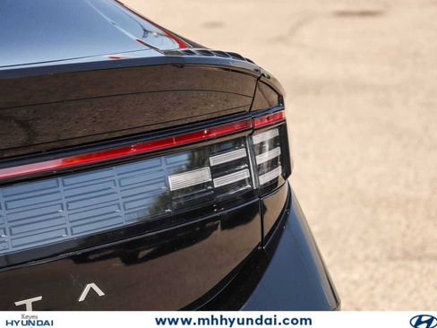Certified 2025 Hyundai Sonata SE FWD image 10