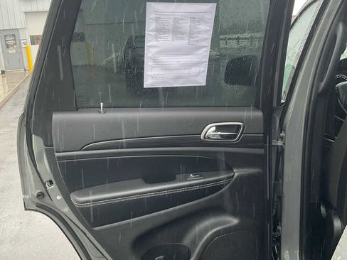 Used 2021 Jeep Grand Cherokee Freedom Edition image 33